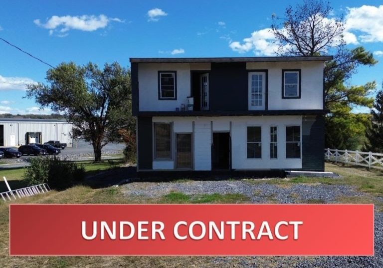 670362 - 4861 South Valley Pike